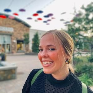 Meet your Posher, Eliza